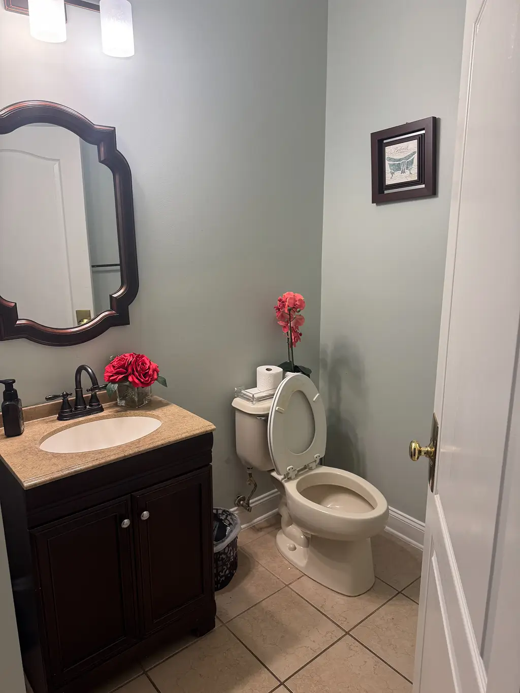 Bathroom before renovation