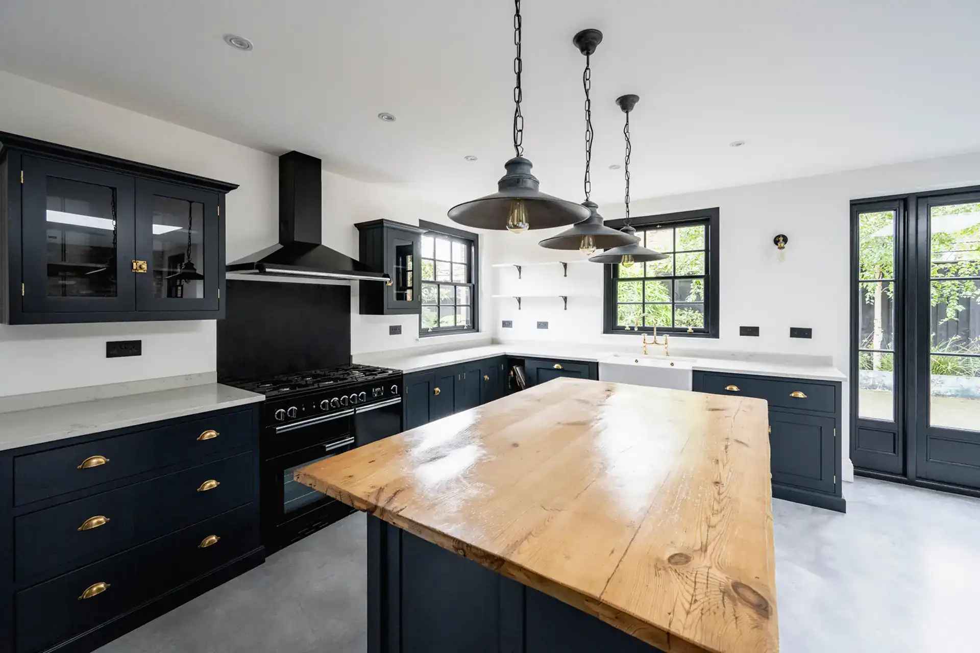 Completed kitchen remodel with quartz countertops
